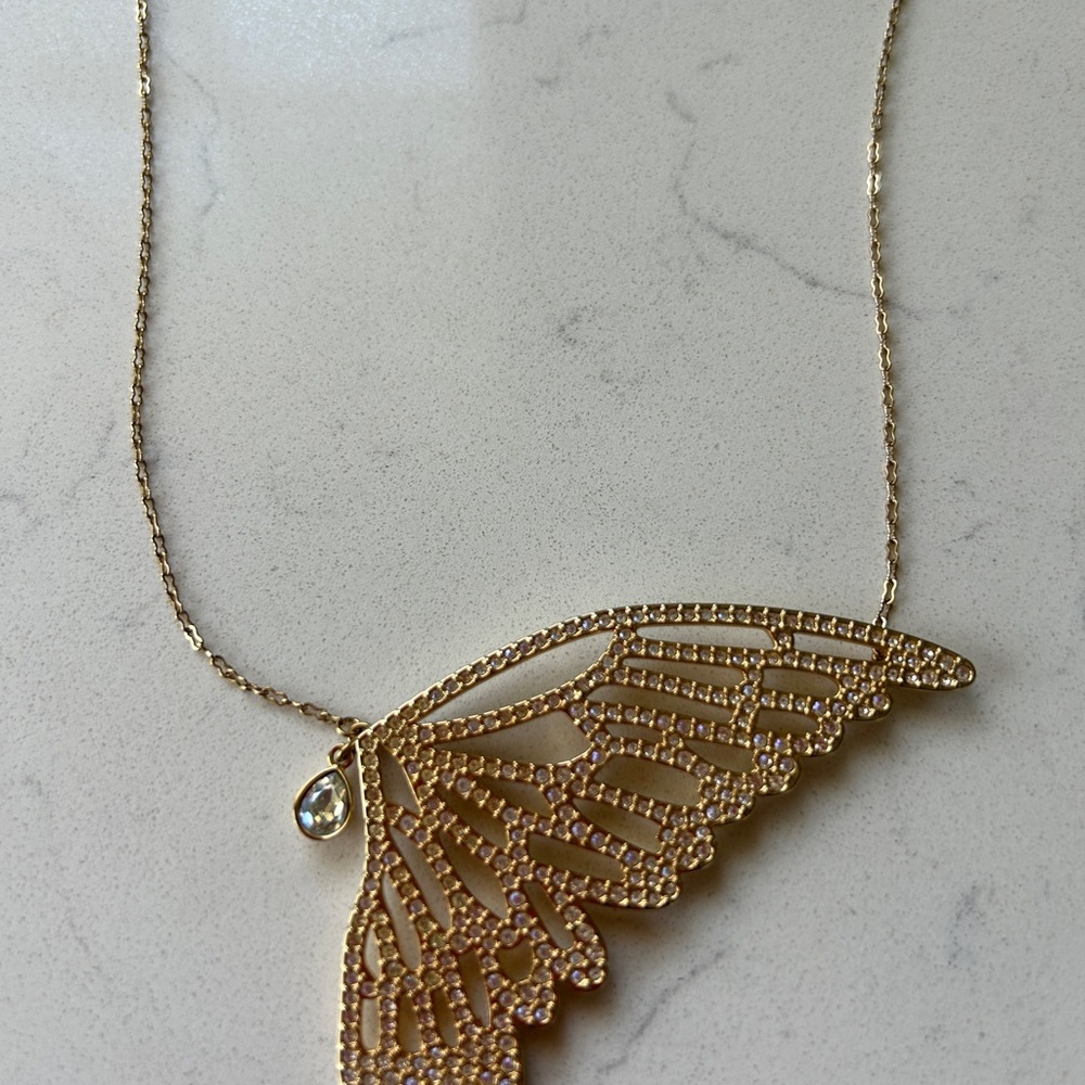 Excellent condition gorgeous Swarovski crystal half butterfly necklace and ring - Picture 3 of 15